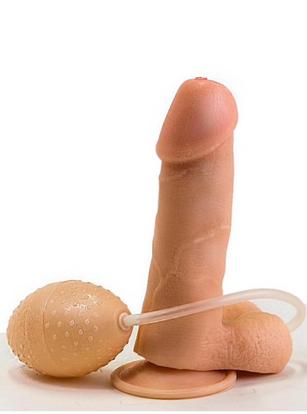 Реалистичный фаллоимитатор 